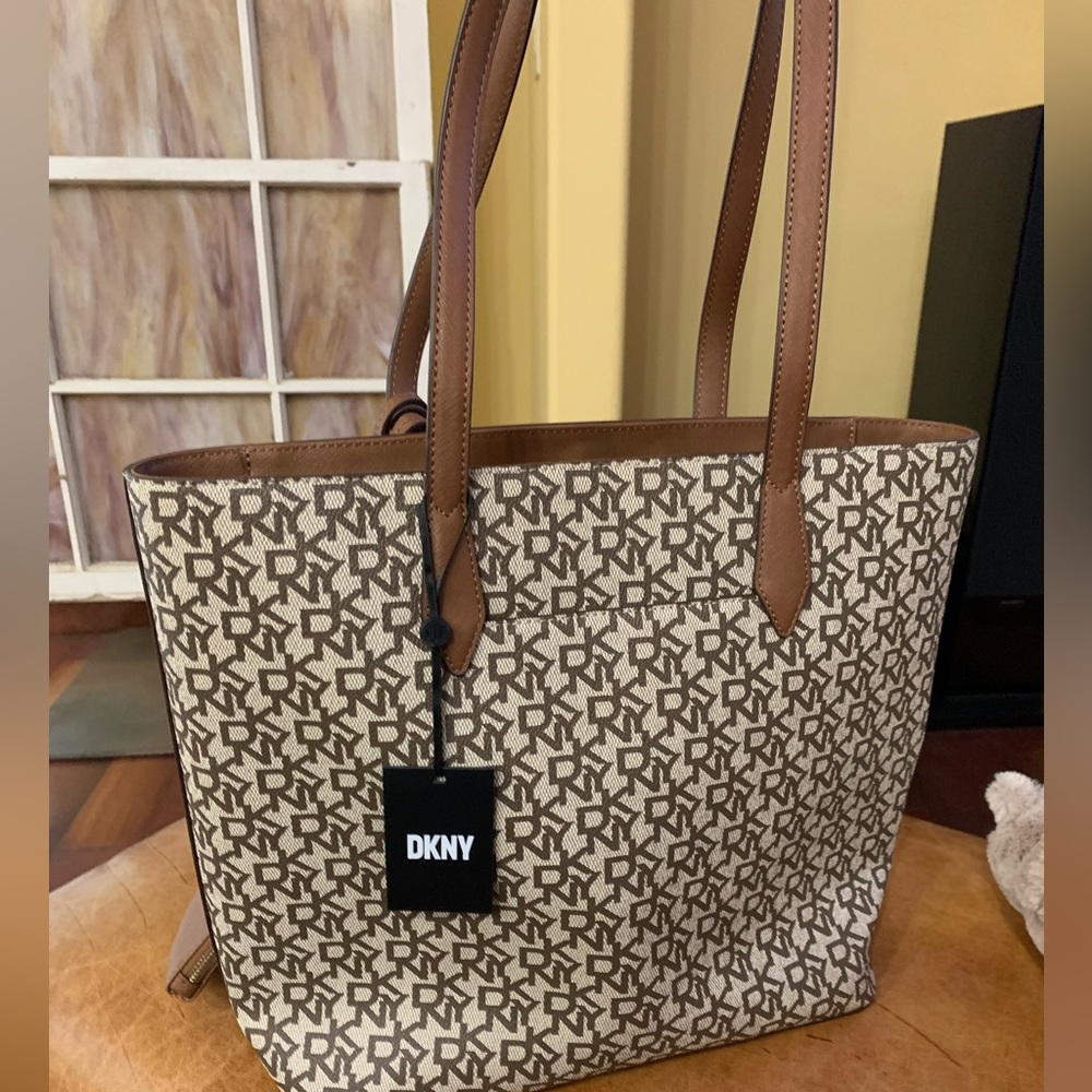 DKNY PHEONIX 3 FOR 1 TOTE R31AJU92 Dx8 MSRP $228 NWT